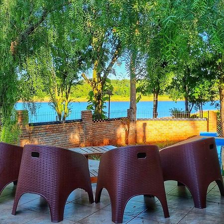 La Casa Del Lago Urugua-I Villa Puerto Iguazú Buitenkant foto