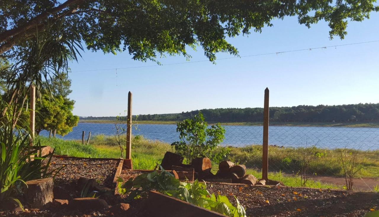 La Casa Del Lago Urugua-I Villa Puerto Iguazú Buitenkant foto