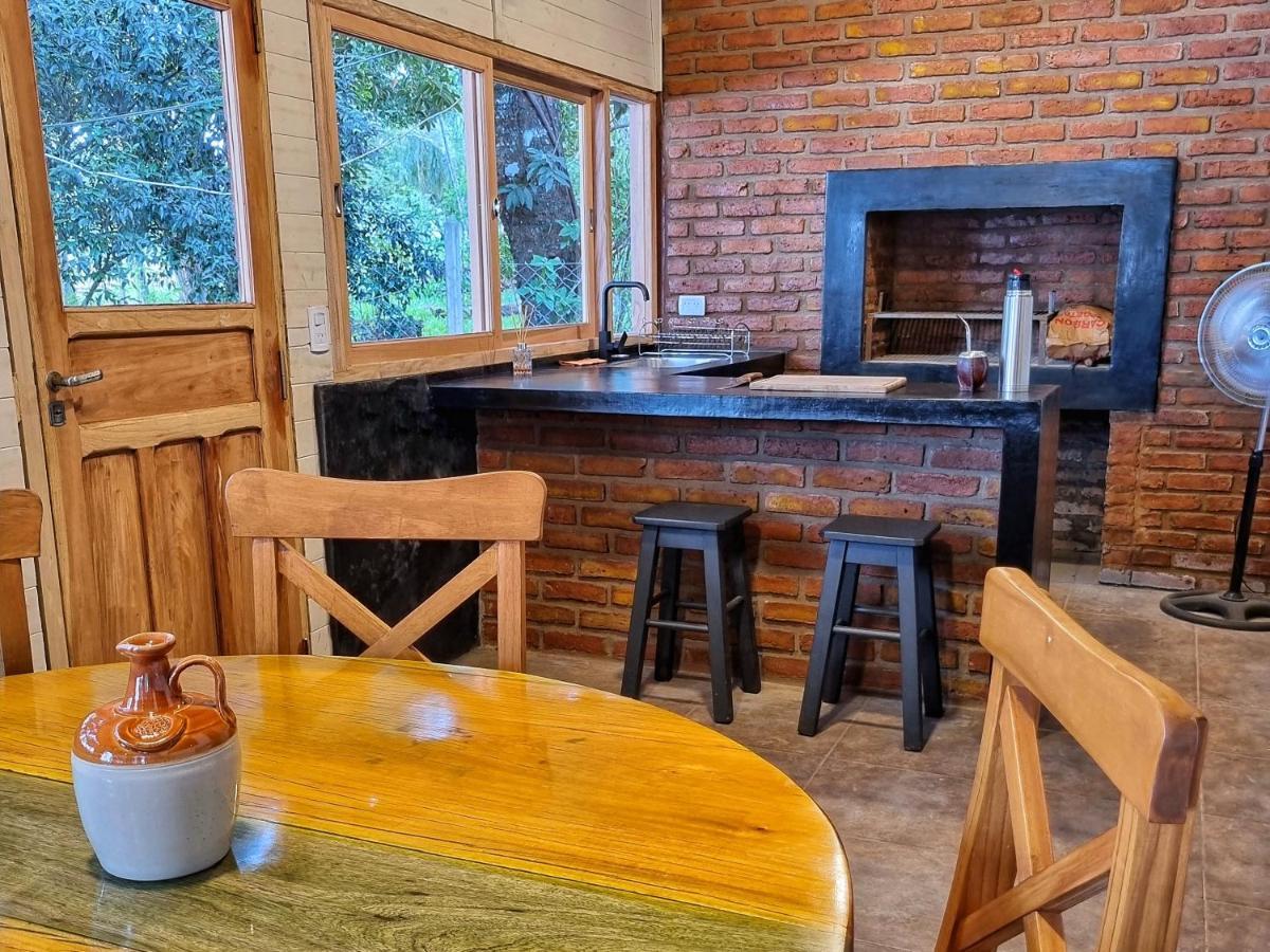 La Casa Del Lago Urugua-I Villa Puerto Iguazú Buitenkant foto