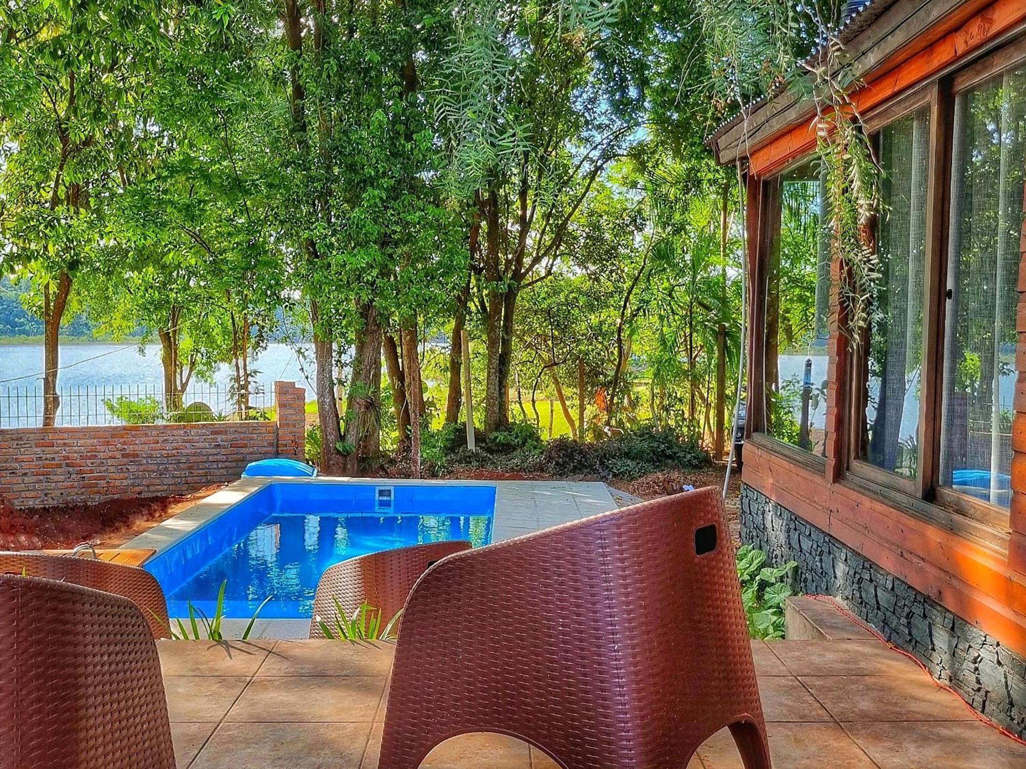 La Casa Del Lago Urugua-I Villa Puerto Iguazú Buitenkant foto