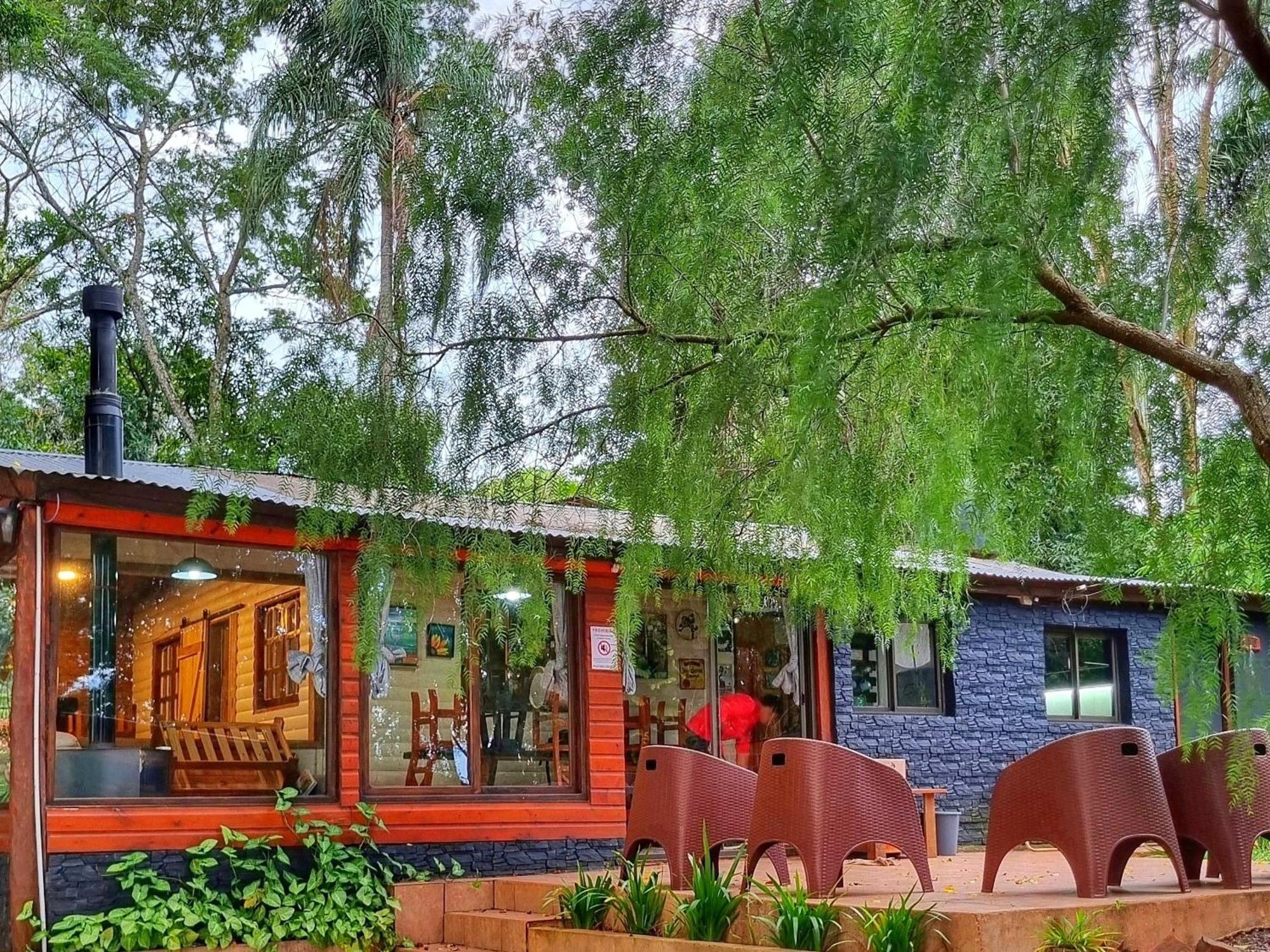 La Casa Del Lago Urugua-I Villa Puerto Iguazú Buitenkant foto