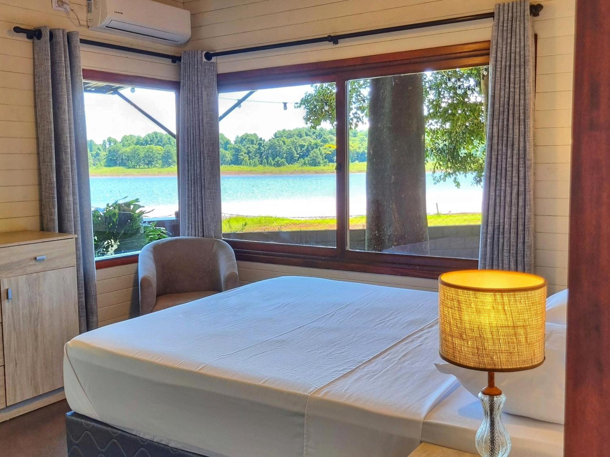 La Casa Del Lago Urugua-I Villa Puerto Iguazú Buitenkant foto